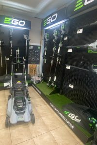 renaissance-lanscapes-calgary-going-electric-power-push-mower-2